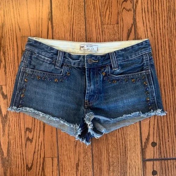 Free People Studded Denim Shorts 26 - Picture 1 of 3